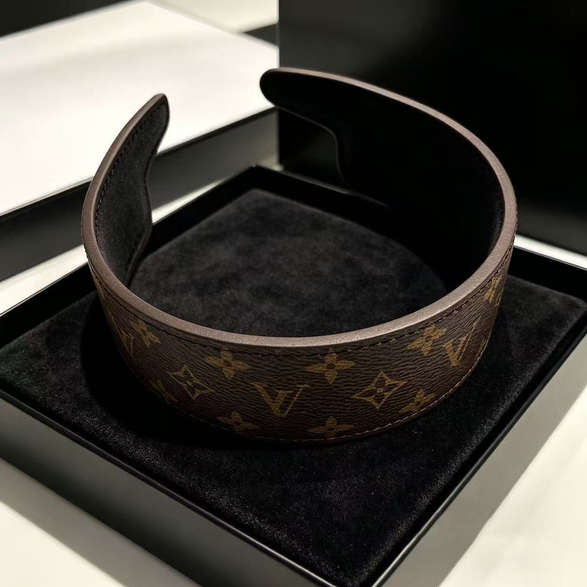 【#A500】Vintage Floral Print Wide Leather Headband For Women, Non-Slip Styling Hair Band