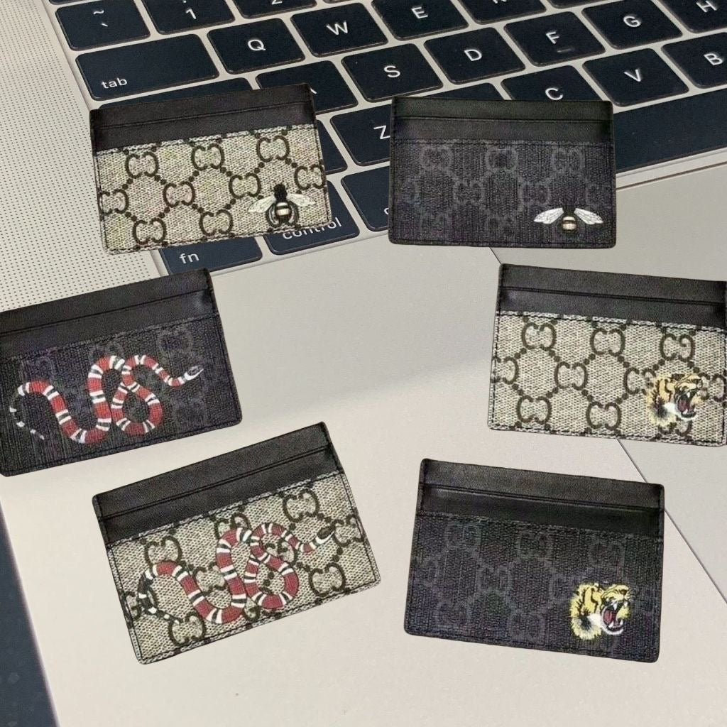 Animal Print Interlocking Pattern Card Holder