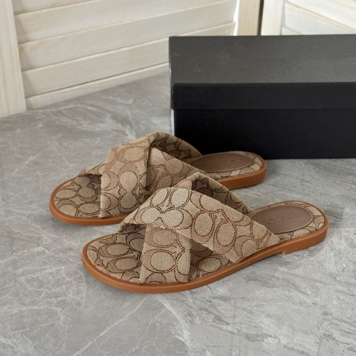 【#A588】Women's Vintage All Over Print Cross Strap Flat Slide Sandals, Casual Outdoor Slip On Slippers For Vacation
