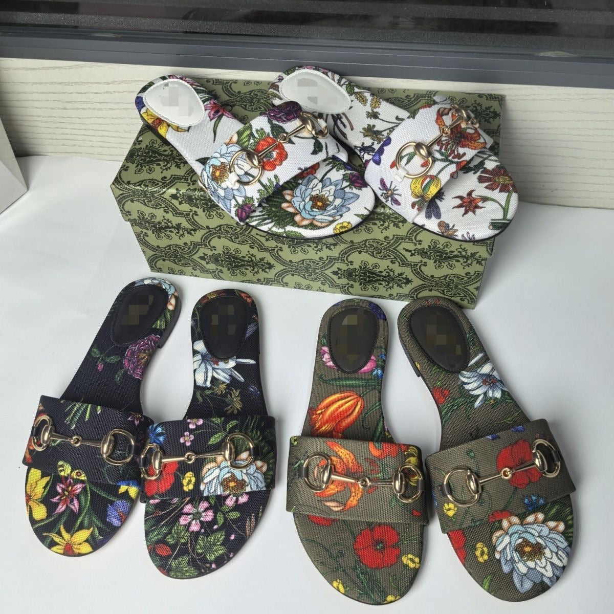Women's Floral Print Slide Sandals With Metal Horsebit Buckle, Flat Casual Summer Slippers For Outdoor Vacation