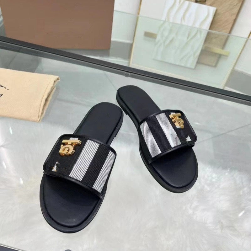 【#A613】Vintage Contrast Stripe Slide Sandals, Metal Ornament Flat Non-slip Outdoor Slippers