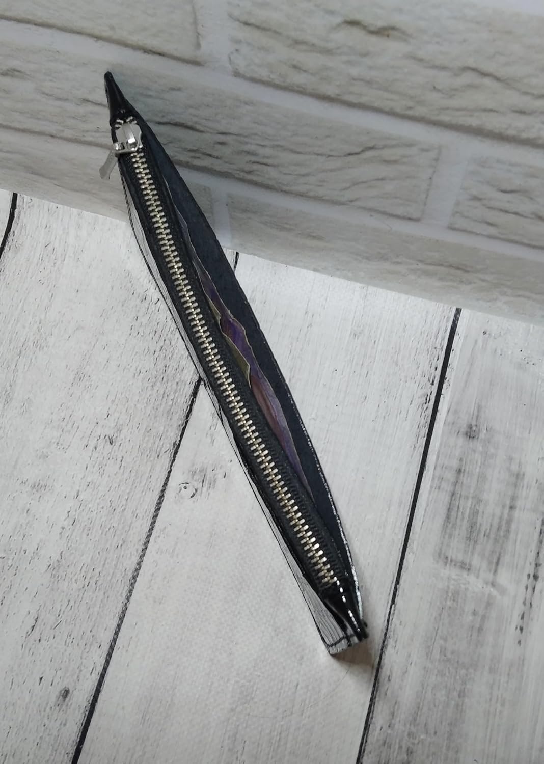 HOTINGVARR Unique Patent Slim Leather Wallet for Women | Crocodile Embossed Genuine Leather | Gift for Her | Handmade Wallet with Card Slots and Coin Pocket | Black