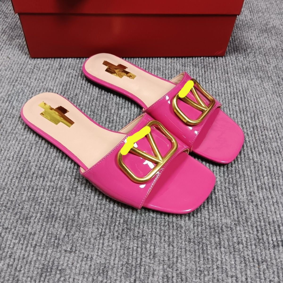 Metal Logo Patent Leather Slide Sandals