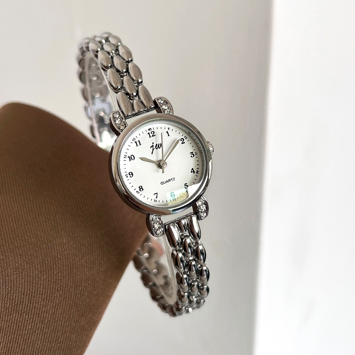 Women's Luxury Small Dial Bracelet Watch, Crystal-Embellished Thin Steel Band Minimalist Quartz Wristwatch, Elegant Versatile Timepiece
