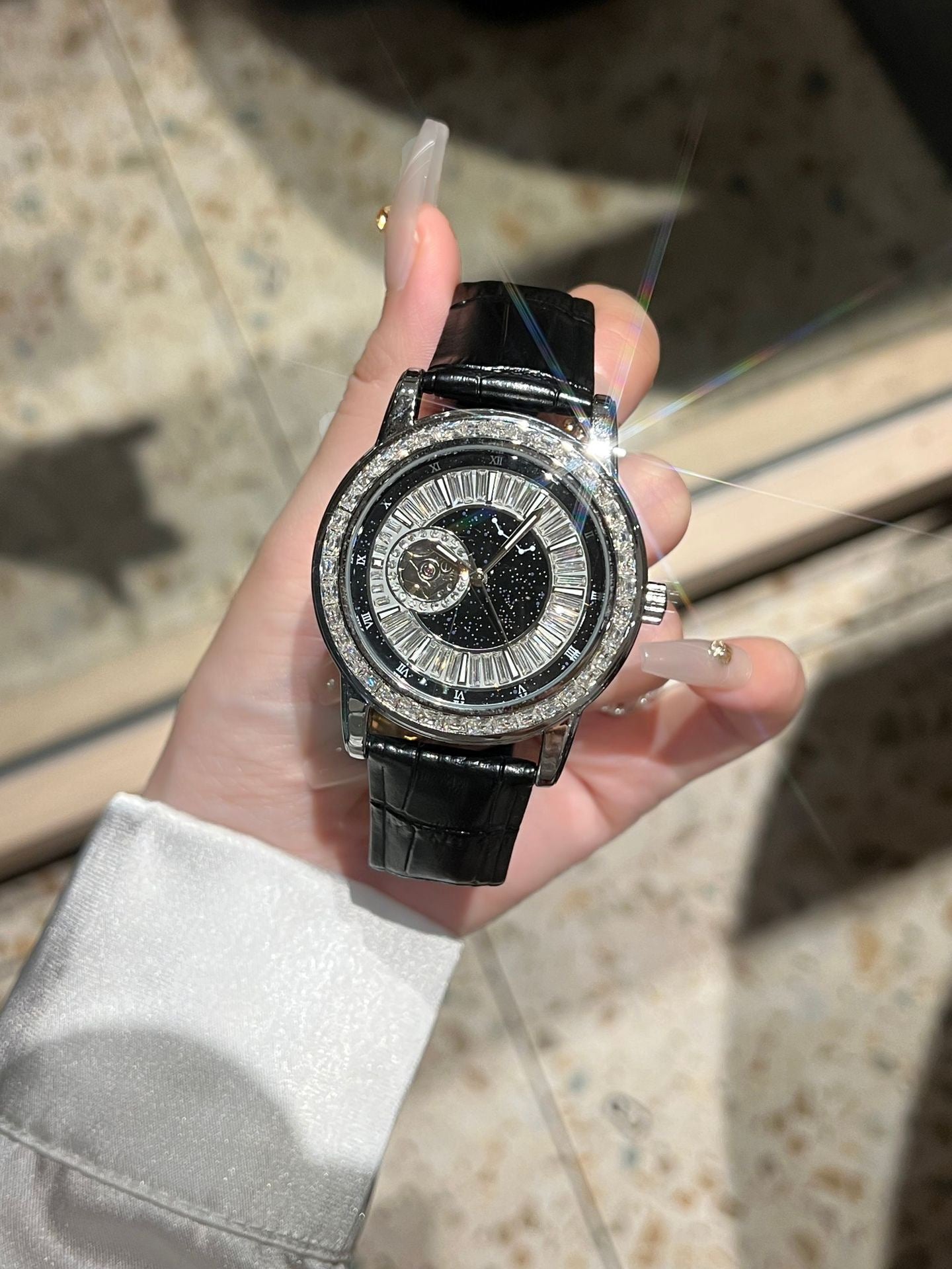 Luxury Diamond-Encrusted Starry Sky Women's Watch, Skeleton Mechanical-Style Quartz Wristwatch, Crocodile-Embossed Leather Strap Elegant Timepiece