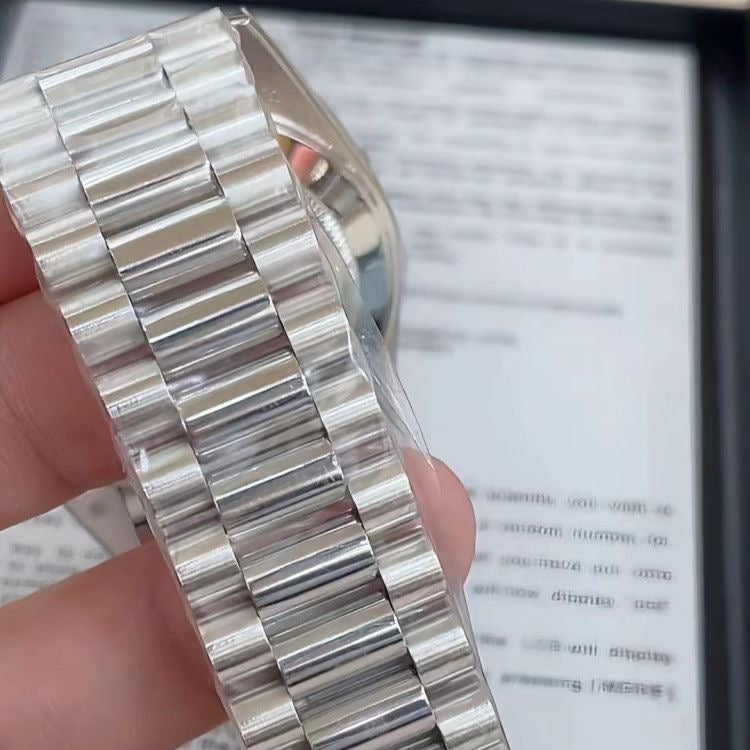 Business Day-Date Men's Watch, Diamond Bezel Steel Band Wristwatch, Luxury Versatile Quartz Watch
