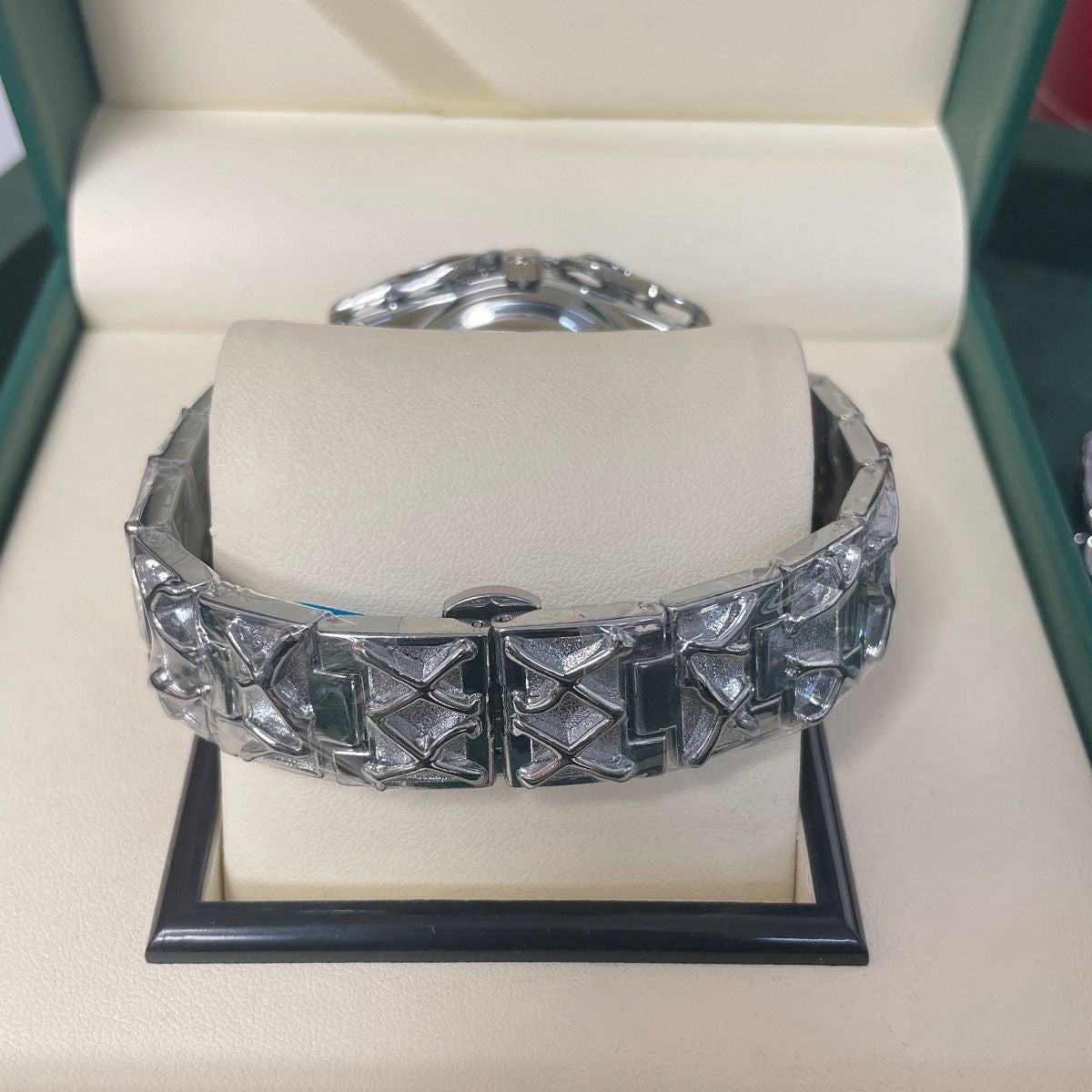 Unique Hollow Metal Skeleton Men's Watch, Vintage Sculpted Steel Band Wristwatch, Niche Edgy Versatile Quartz Watch