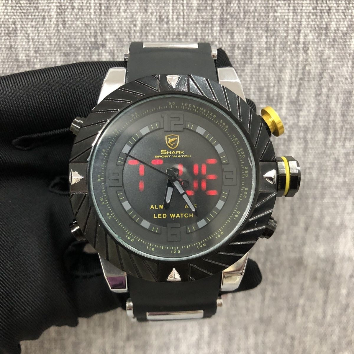 Outdoor Multi-Function Men's Sports Watch, Waterproof Shockproof LED Digital Watch, Trendy Large Dial Quartz Wristwatch
