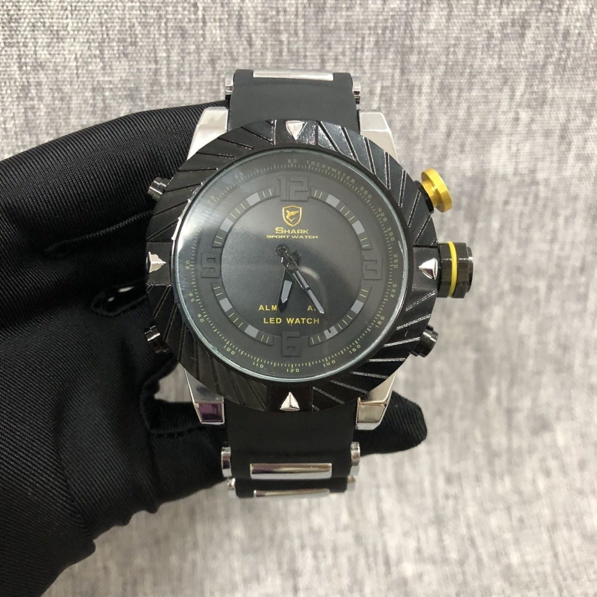 Outdoor Multi-Function Men's Sports Watch, Waterproof Shockproof LED Digital Watch, Trendy Large Dial Quartz Wristwatch