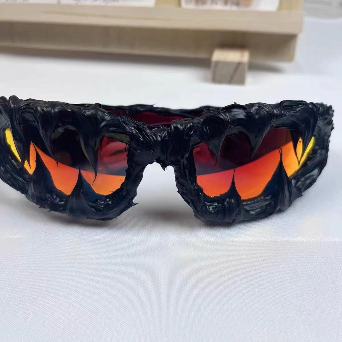 Dark Fluid-Shaped Sunglasses, Niche Quirky Irregular Shades, Y2K Streetwear Eyewear