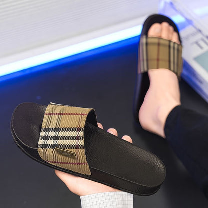 Classic Plaid Metal Logo Slides, Non-Slip Outdoor Slippers, Summer Casual Sandals