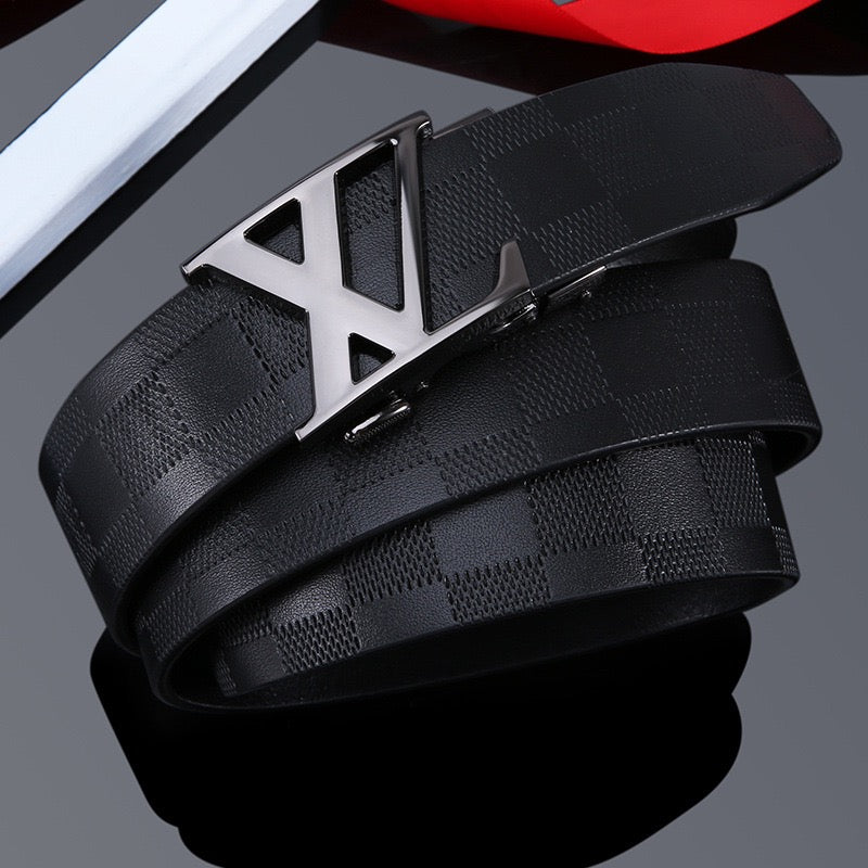 Men's Embossed Check Pattern Automatic Buckle Belt, Casual Versatile Letter-Buckle Cowhide Strap, Durable Dress & Jean Belt