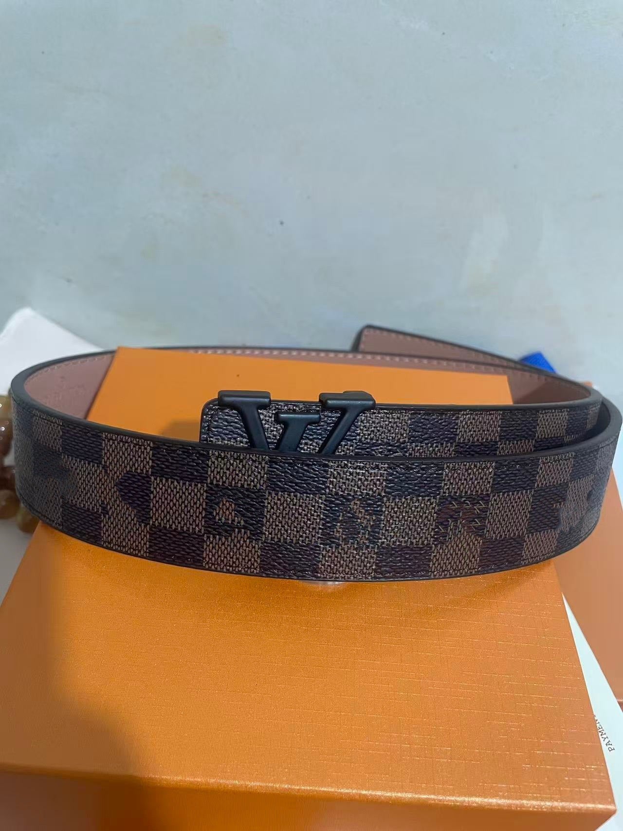 Men's Monogram/Check Pattern Pin-Buckle Belt, Casual Versatile Letter-Buckle Cowhide Strap, Durable Dress & Jean Belt