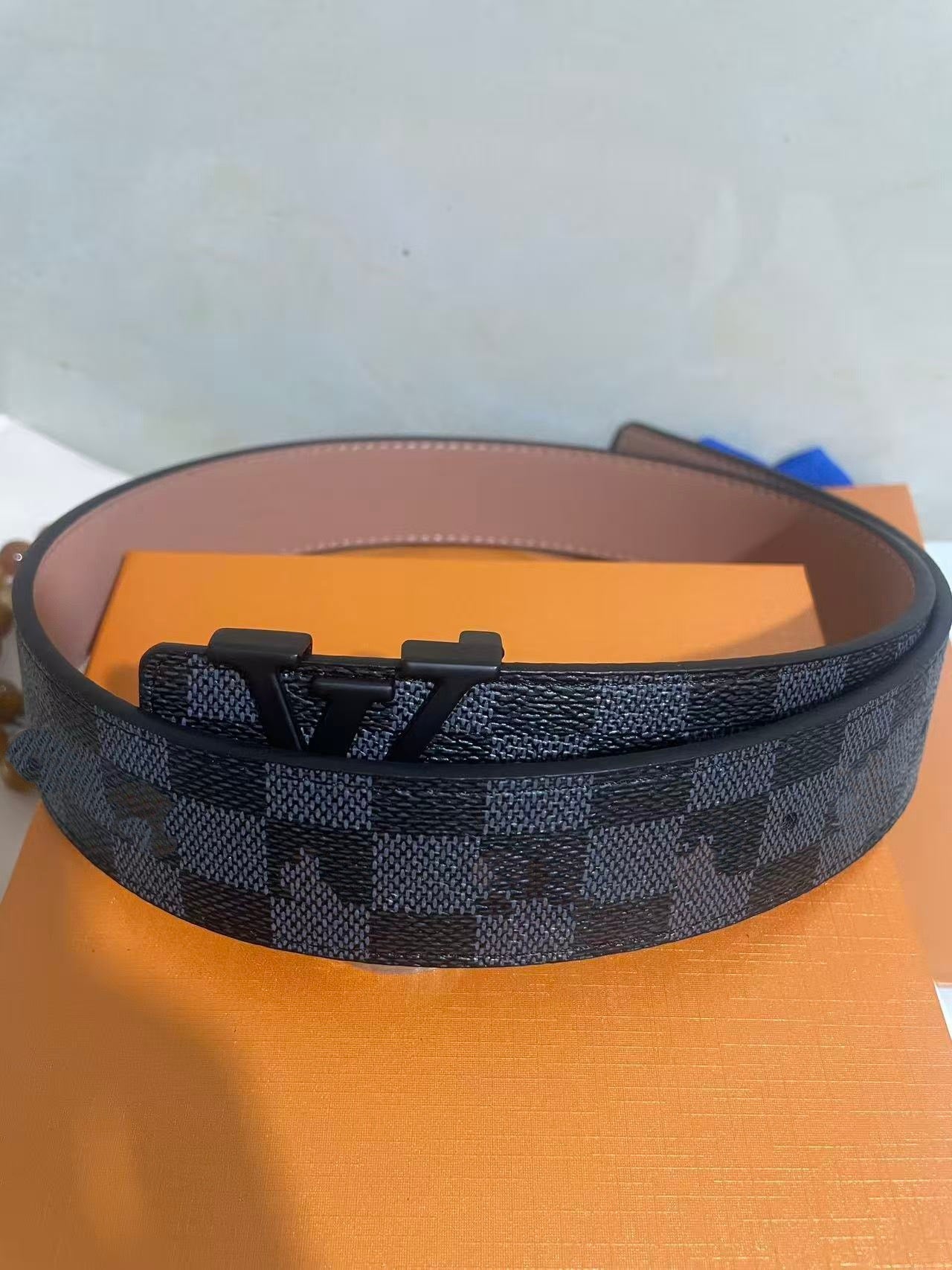 Men's Monogram/Check Pattern Pin-Buckle Belt, Casual Versatile Letter-Buckle Cowhide Strap, Durable Dress & Jean Belt