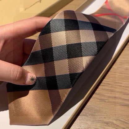 Classic Vintage Check Silk Necktie