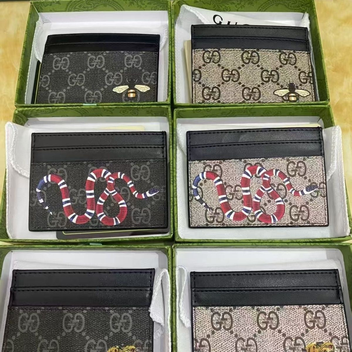 Animal Print Interlocking Pattern Card Holder