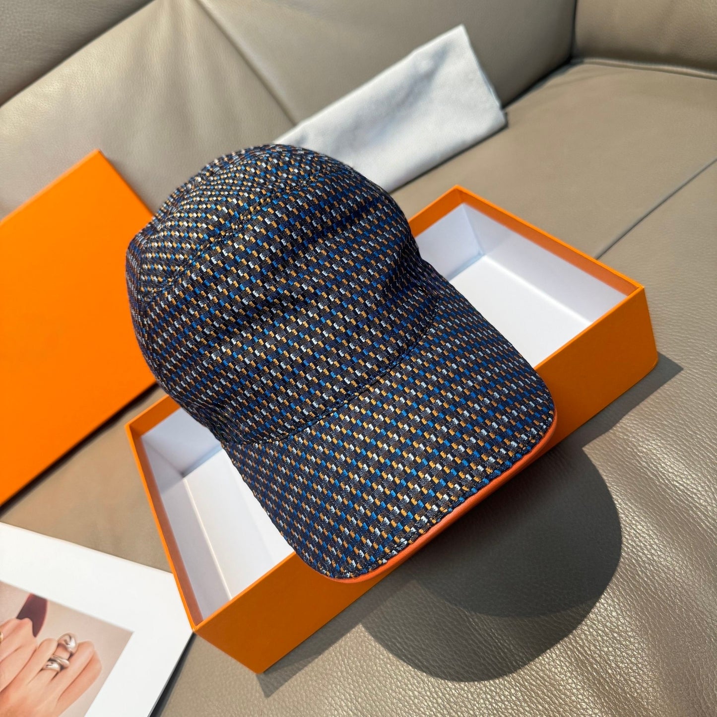 Woven Check Contrast Trim Casual Baseball Cap