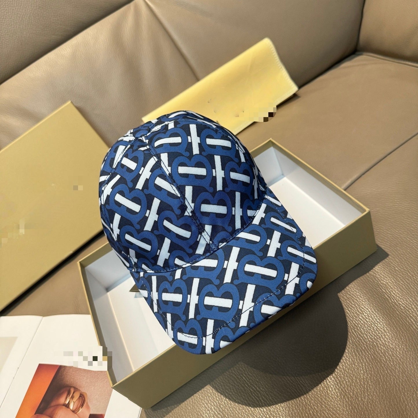 All-over Letter Print Casual Baseball Cap