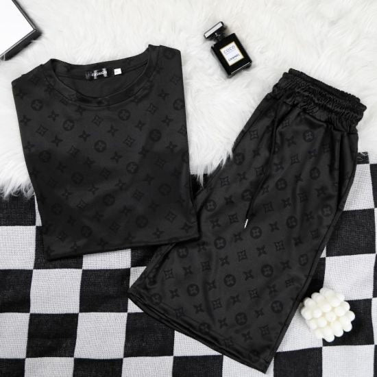 Subtle Allover Print Crew Neck Tee & Five-Point Shorts Set