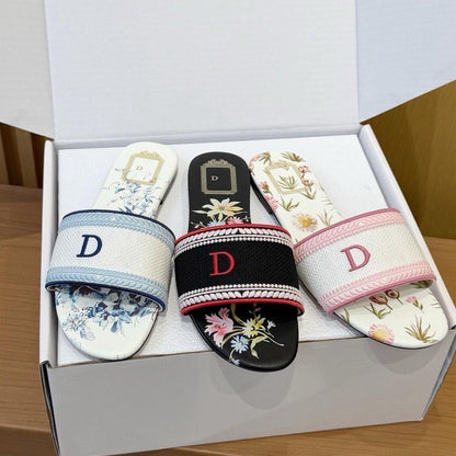 【#A291】Women's Floral Printed Slide Sandals, Embroidered Letter D Flat Non-Slip Outdoor Slippers