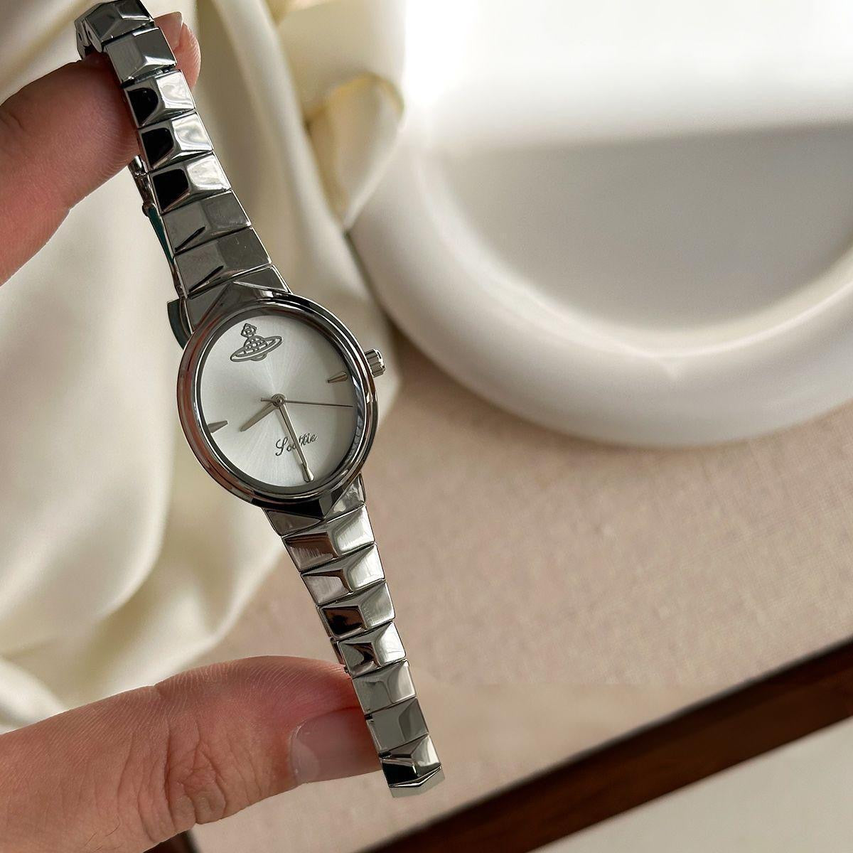 【#A296】Women's Small Oval Dial Saturn Logo Steel Band Watch, Luxury Narrow Wrist Watch Gift for Her