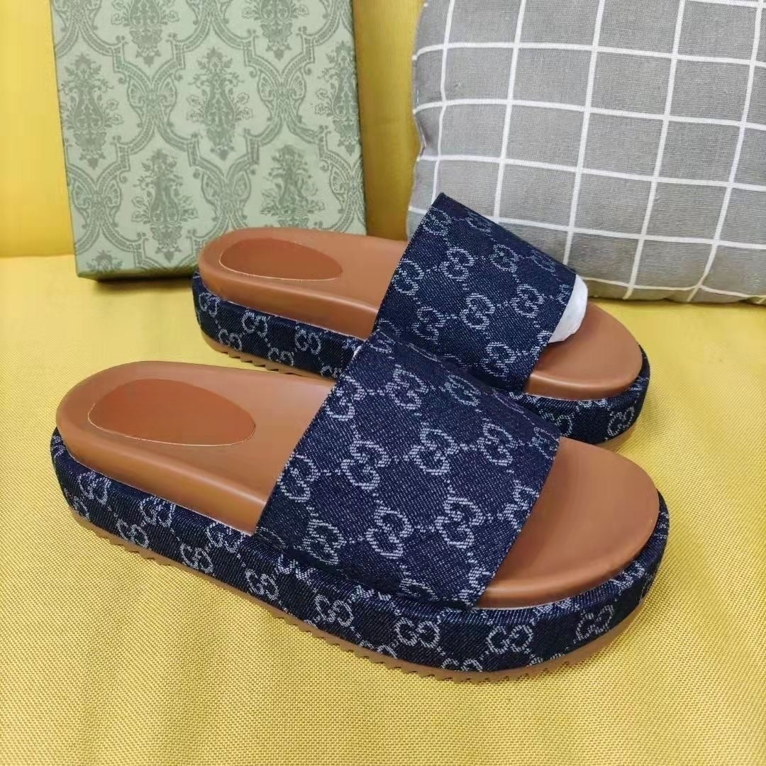 Vintage All-Over Print Platform Slide Sandals