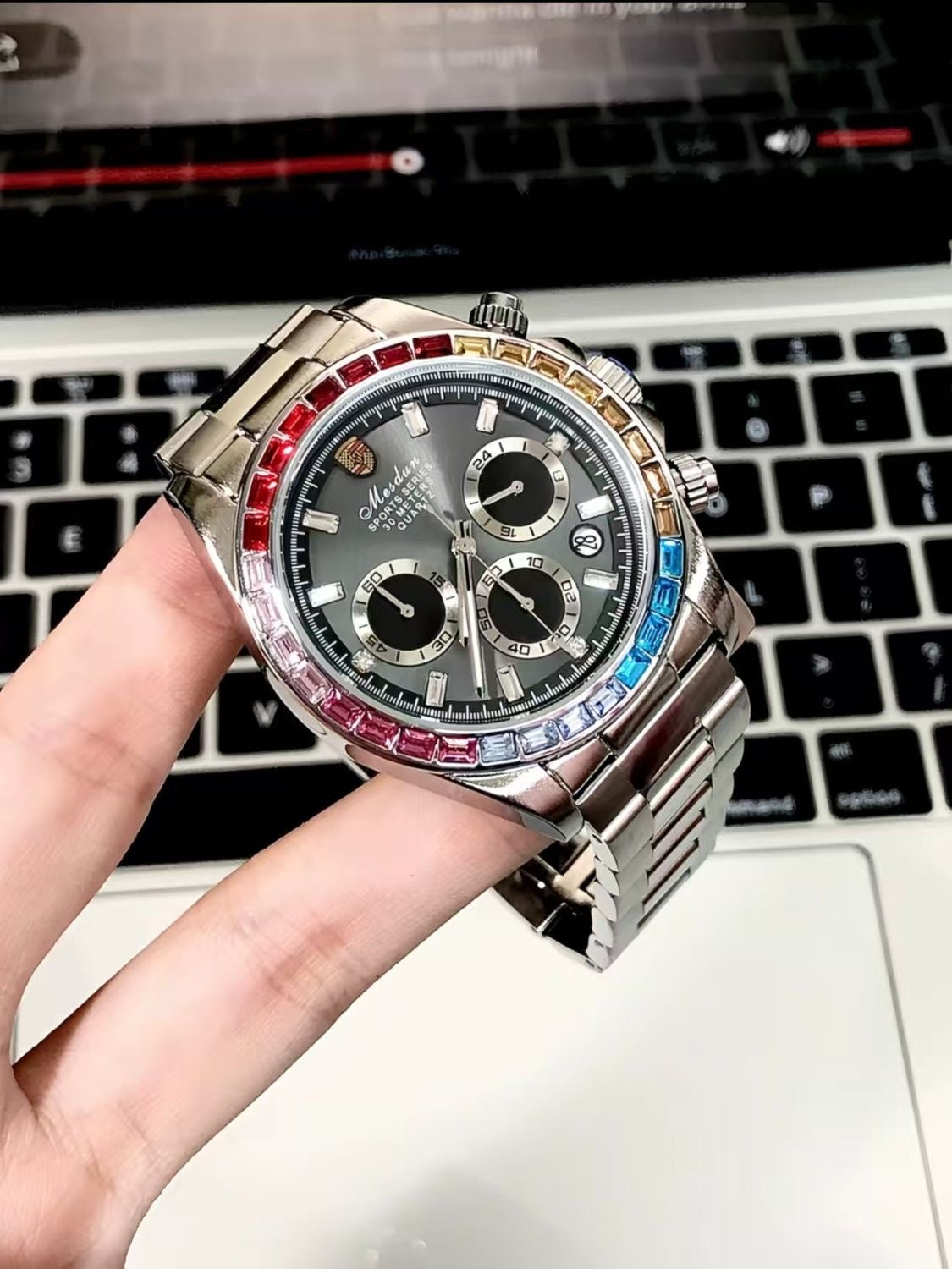 【#A347】Men Rainbow Crystal Bezel Chronograph Quartz Watch, Waterproof Stainless Steel Wrist Watch for Business Sports with Luminous Dial