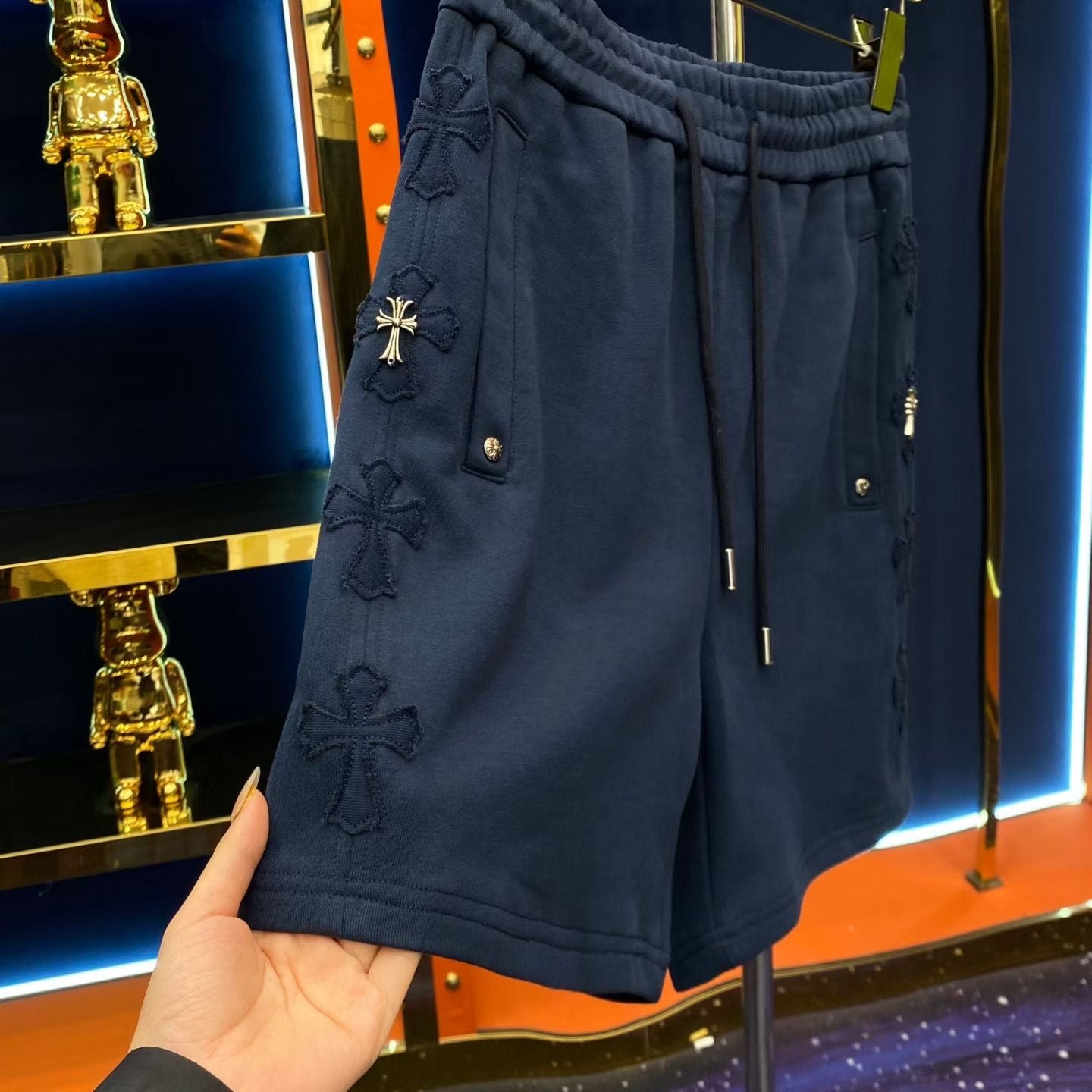 【#A379】Side 3D Cross Embroidery Knee-Length Sweat Shorts, Unisex Solid Drawstring Loose Sports Shorts