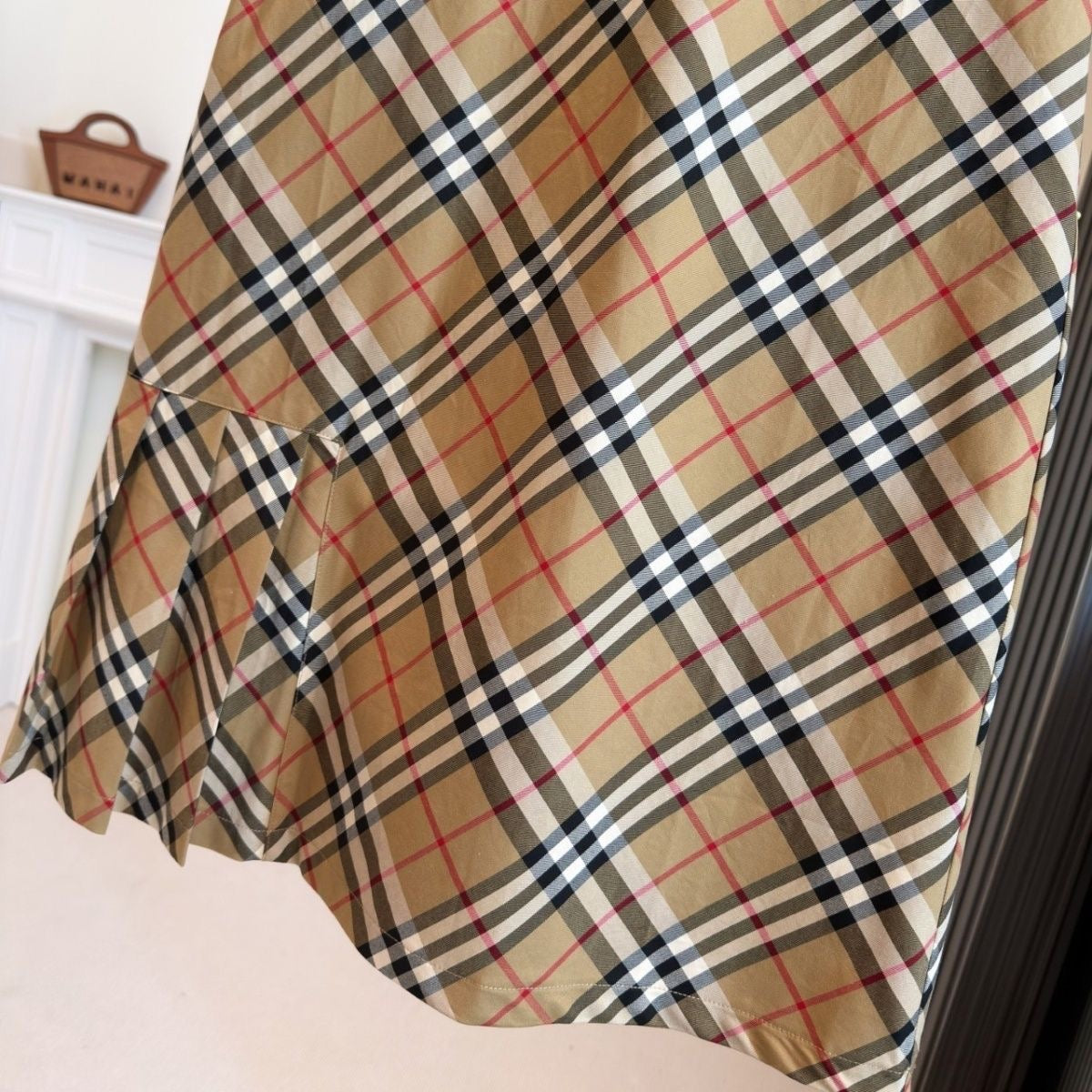 【#A381】Vintage Classic Plaid Crew Neck Short Sleeve Dress, Women Pleated Hem Loose Straight Commuter Midi Dress