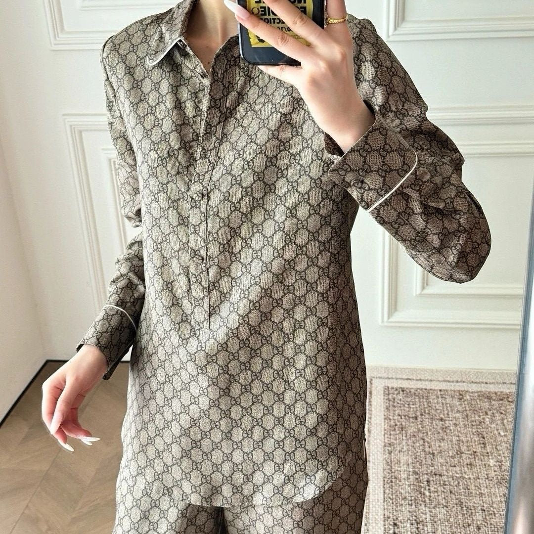 【#A393】Vintage All Over Rhombus Print Ice Silk Pajama Set, Collar Half Placket Long Sleeve Wide Leg Pants Unisex Loungewear