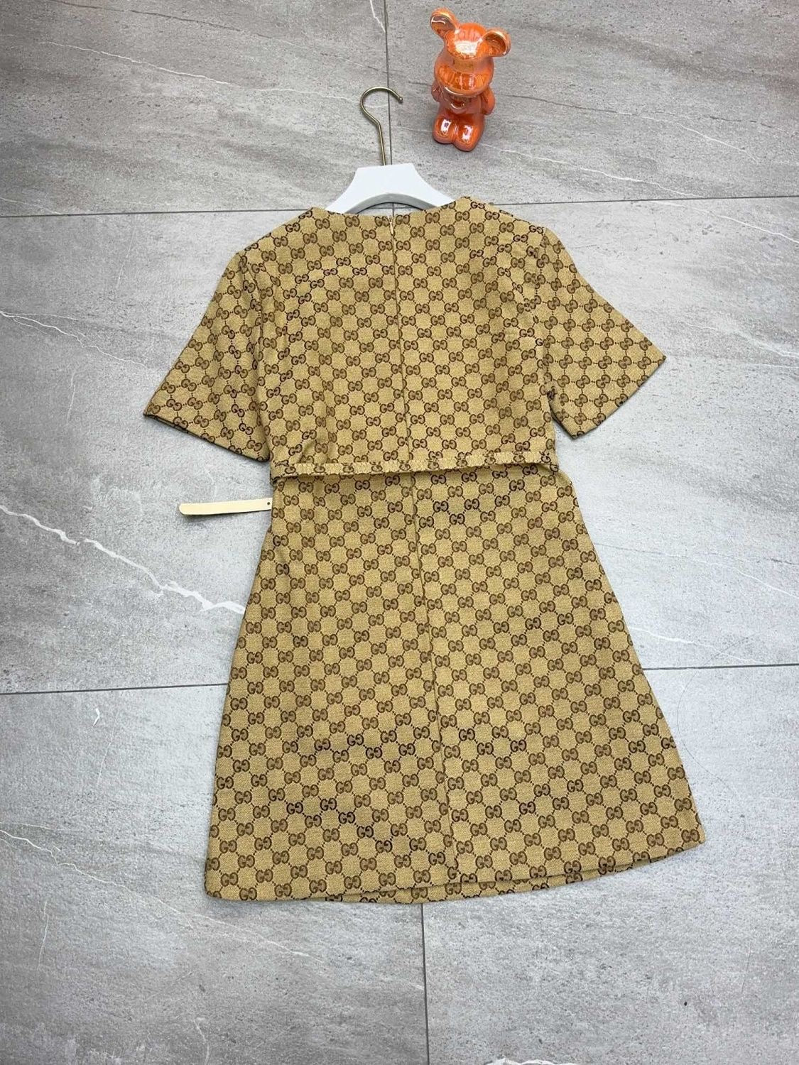【#A407】Vintage All Over Monogram Round Neck Mini Dress With Metal Buckle Belt, Waist Defining Office Short Dress