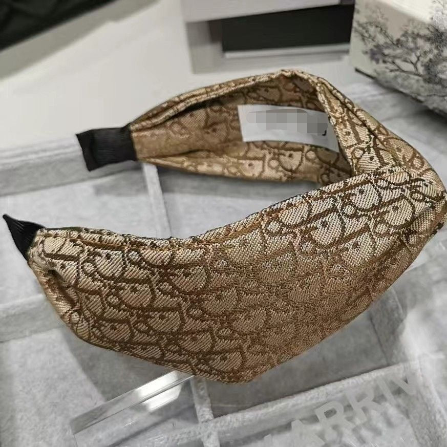 【#A409】Vintage All Over Jacquard Twist Wide Headband, Luxury Spliced Leather Hair Accessory For Washing Face