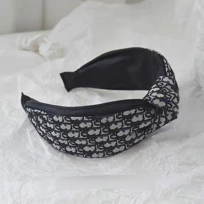 【#A409】Vintage All Over Jacquard Twist Wide Headband, Luxury Spliced Leather Hair Accessory For Washing Face