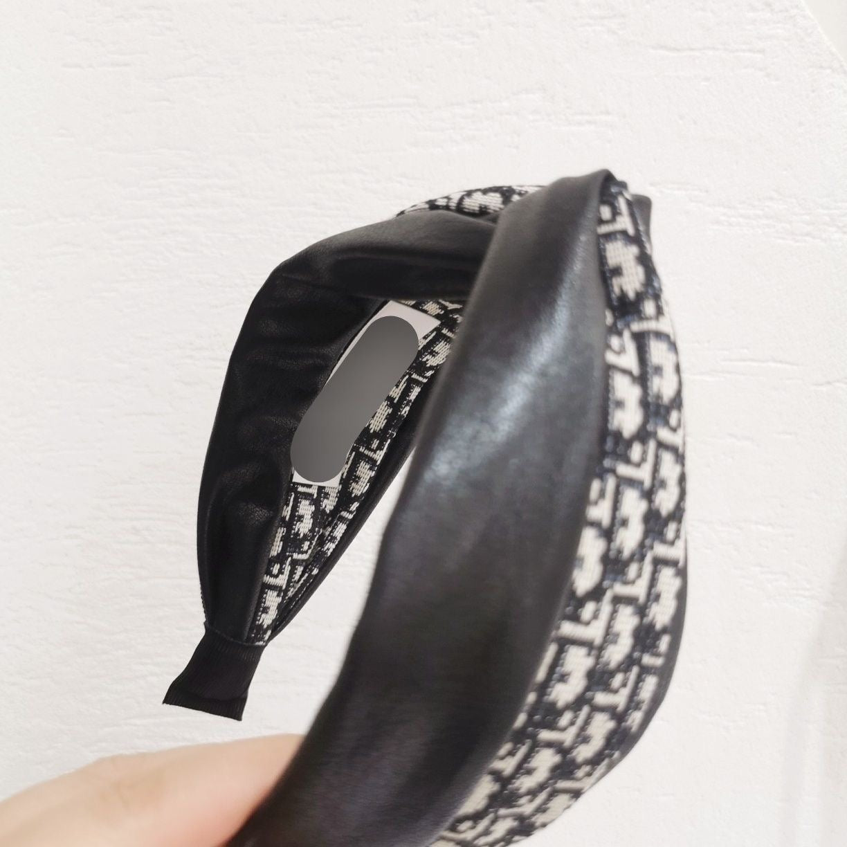 【#A409】Vintage All Over Jacquard Twist Wide Headband, Luxury Spliced Leather Hair Accessory For Washing Face