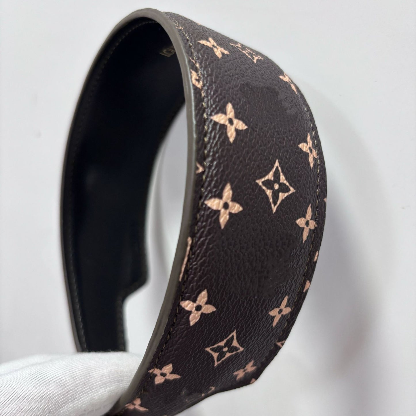 【#A413】Vintage Four-Leaf Floral Print PU Leather Wide Headband, Volume Boost Non-slip Hair Band