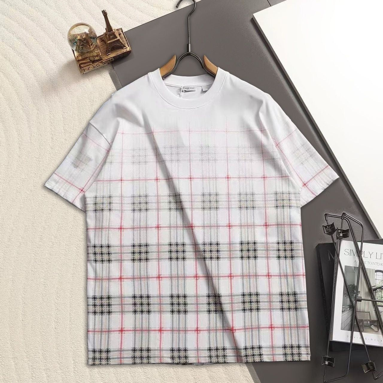 【#A431】Vintage Gradient Plaid Short Sleeve T-shirt, Unisex Loose Crew Neck Casual Top