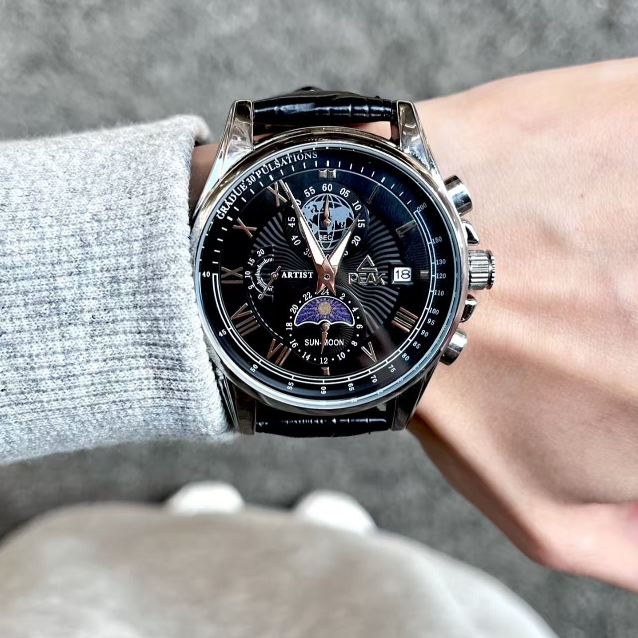 【#A438】Men Multi-Function Moon Phase Chronograph Watch, Business Roman Scale Leather Quartz Wristwatch