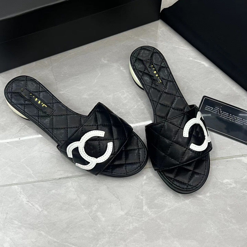 【#A483】Quilted Embroidery Double C Flat Slide Sandals, Women Summer Minimal Low Heel Mules