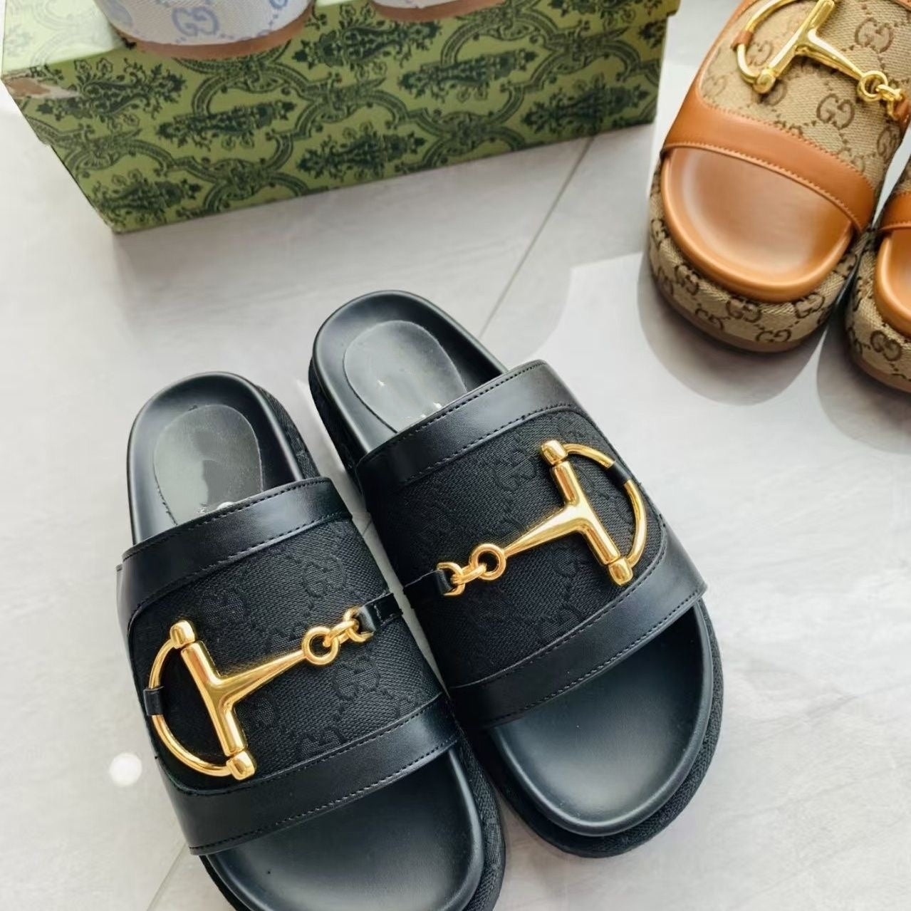 【#A498】Vintage Monogram Metal Buckle Flat Slide Sandals For Women, Breathable Outdoor Casual Slippers