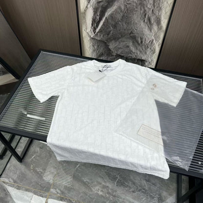 【#A506】All Over Embossed Print Crew Neck T-Shirt, Loose Casual Solid Short Sleeve Top For Men Women