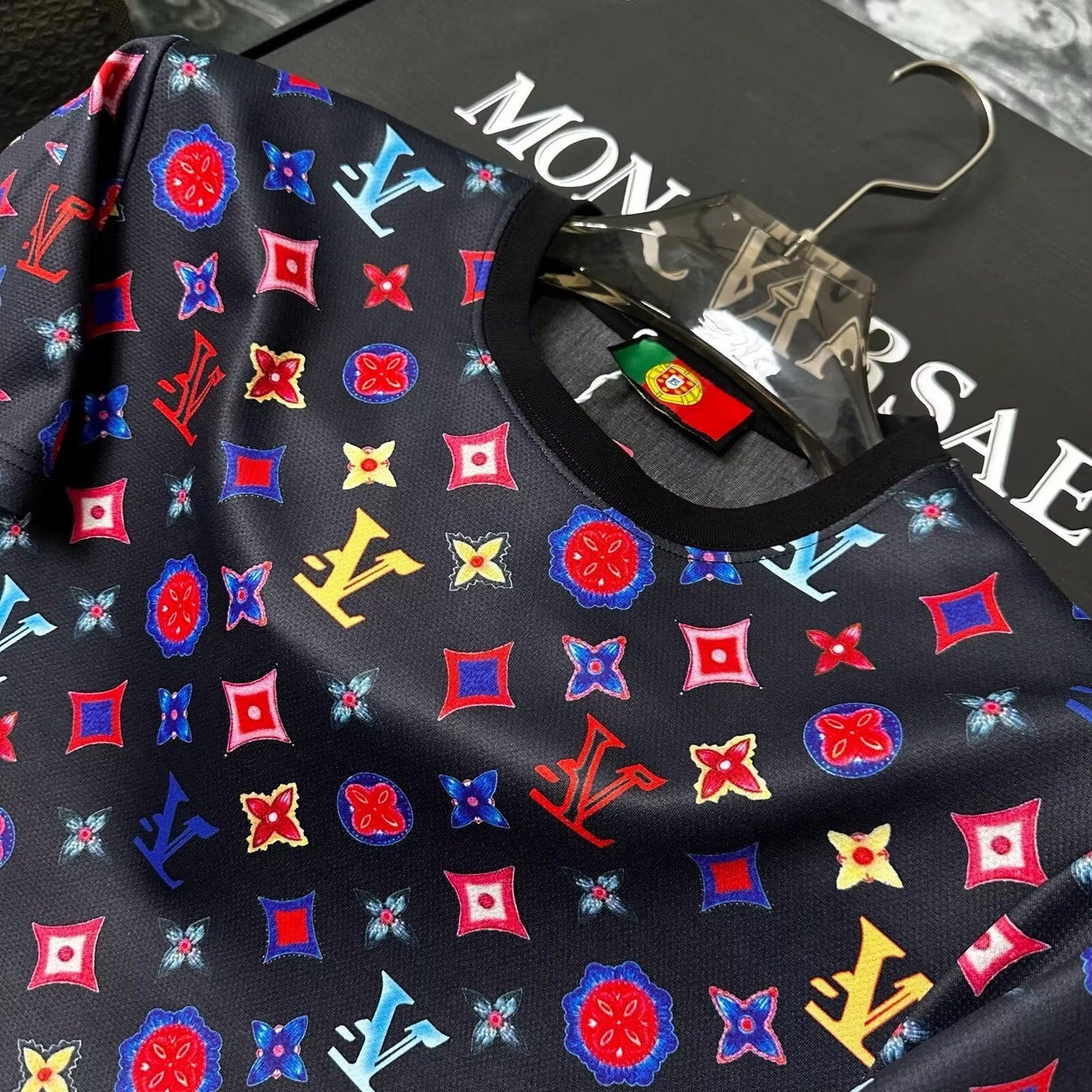 【#A523】Colorful Monogram All Over Print Crew Neck T-Shirt, Men's Summer Breathable Casual Versatile Short Sleeve Top