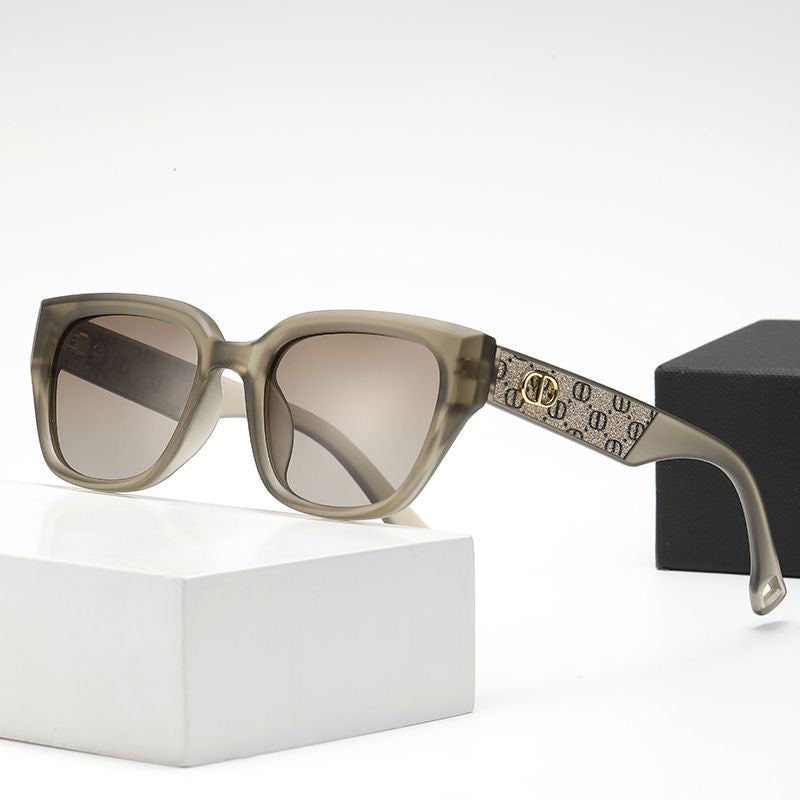 【#A529】Vintage Thick Frame Gradient Polarized Sunglasses, Textured Temple Slim Face UV Protection Shades