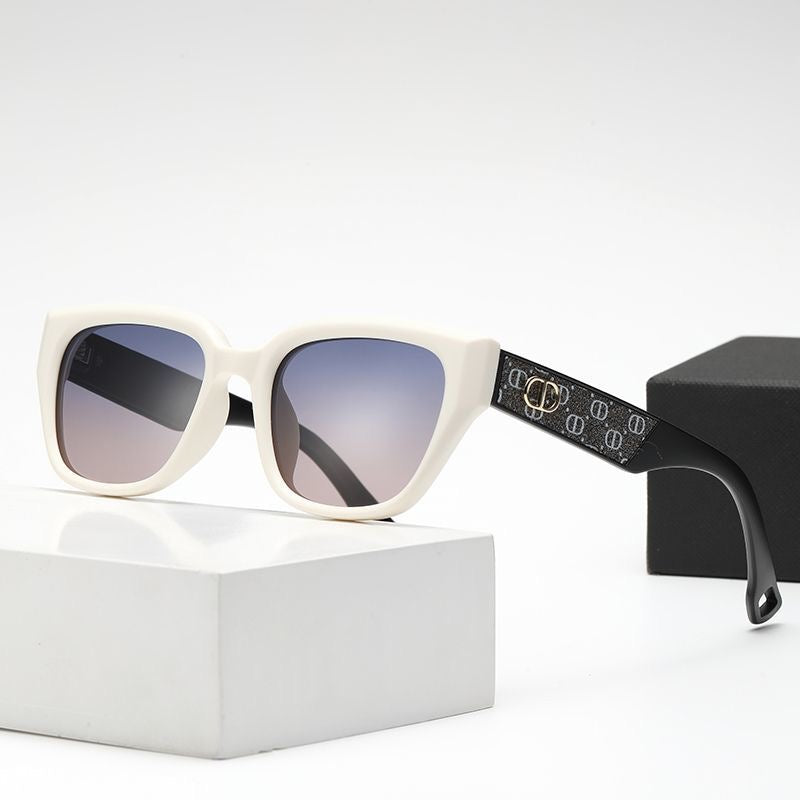 【#A529】Vintage Thick Frame Gradient Polarized Sunglasses, Textured Temple Slim Face UV Protection Shades