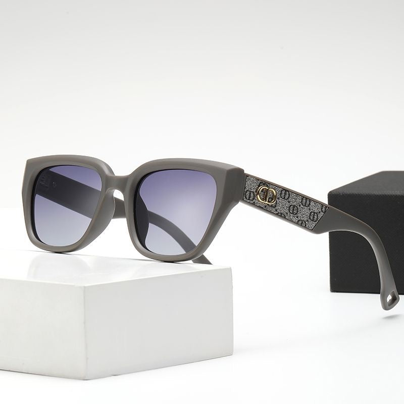 【#A529】Vintage Thick Frame Gradient Polarized Sunglasses, Textured Temple Slim Face UV Protection Shades