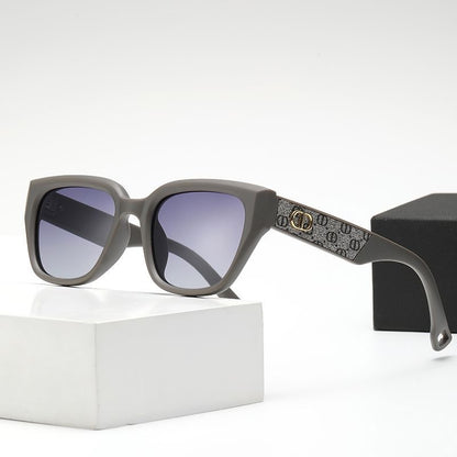 【#A529】Vintage Thick Frame Gradient Polarized Sunglasses, Textured Temple Slim Face UV Protection Shades