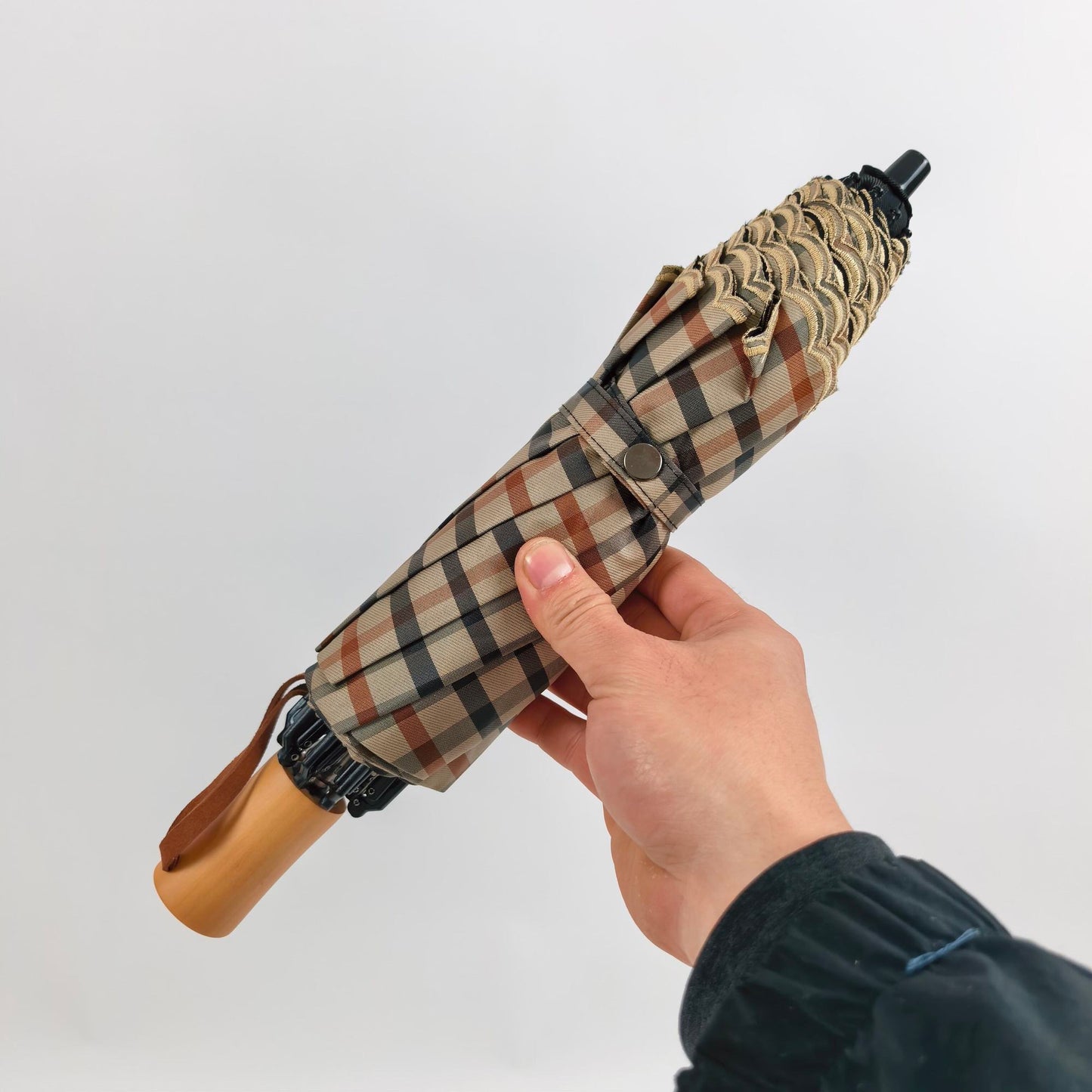 【#A535】Classic Plaid Folding Umbrella Natural Wooden Handle Windproof Rain Sun Parasol Portable Travel Umbrella For Women Men
