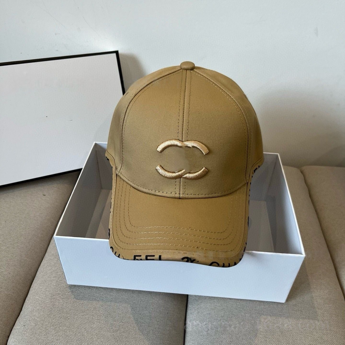 【#A563】Luxury Interlock Embroidery Baseball Cap, Letter Trim Curved Brim Sun Visor Hat Unisex Daily Streetwear 3 Colors