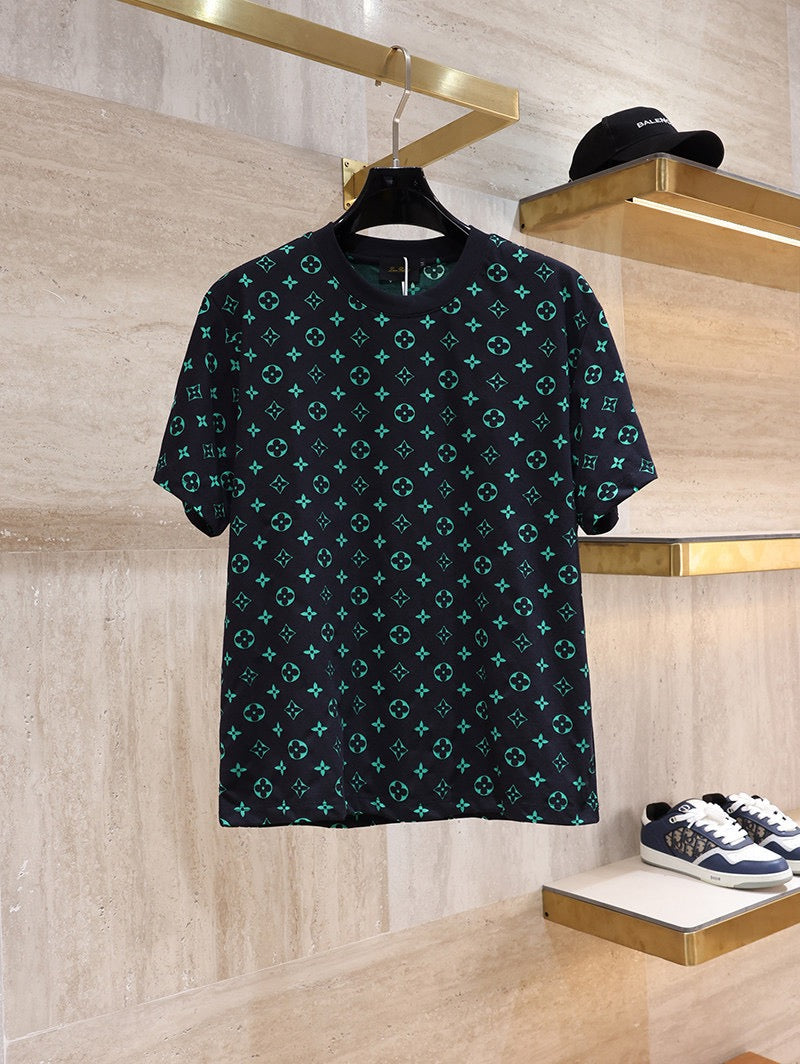 【#A579】Men's Crew Neck Short Sleeve T-Shirt With All Over Clover Print, Loose Breathable Casual Tee