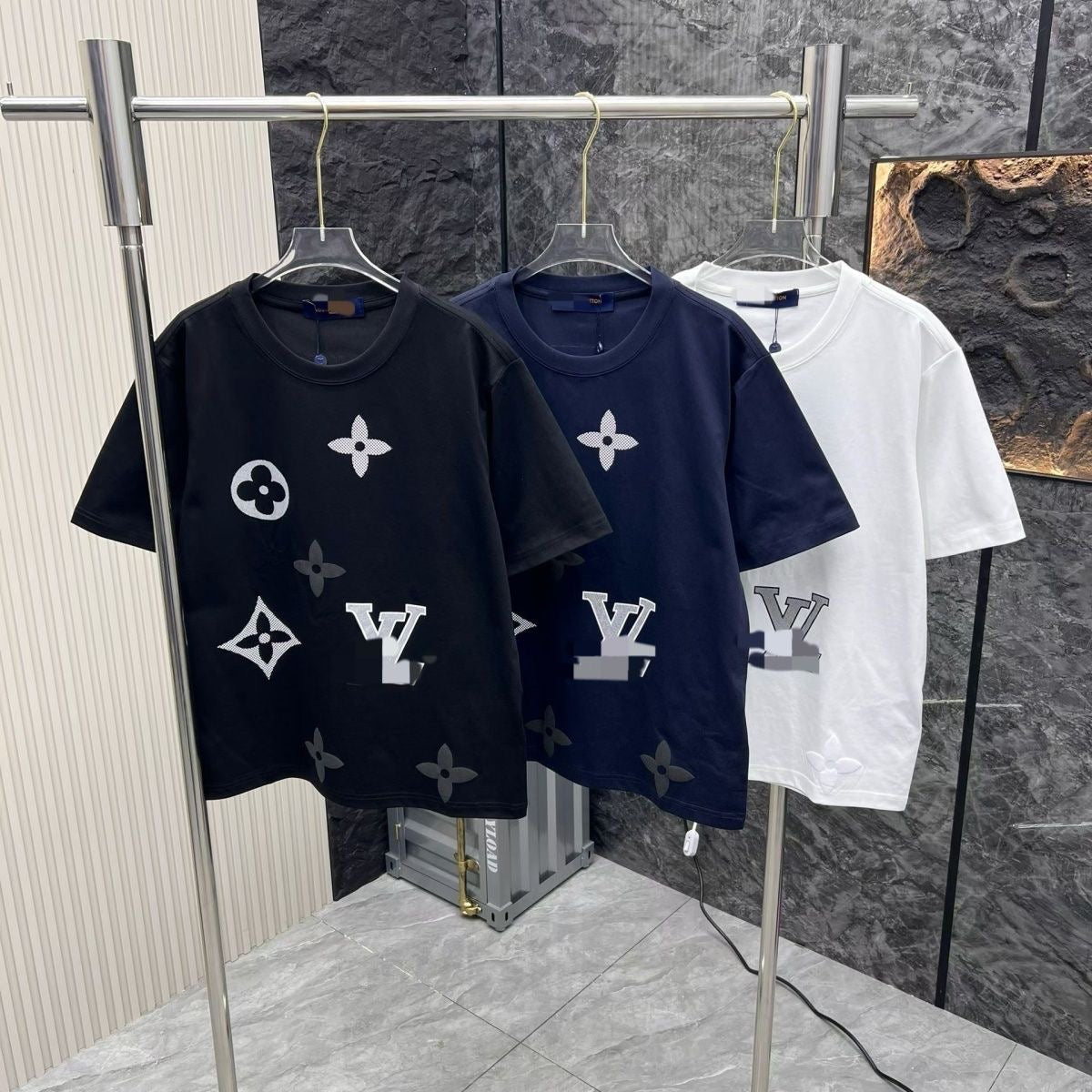 【#A585】Men's Crew Neck Short Sleeve T-Shirt With 3D Clover Print, Loose Breathable Casual Tee