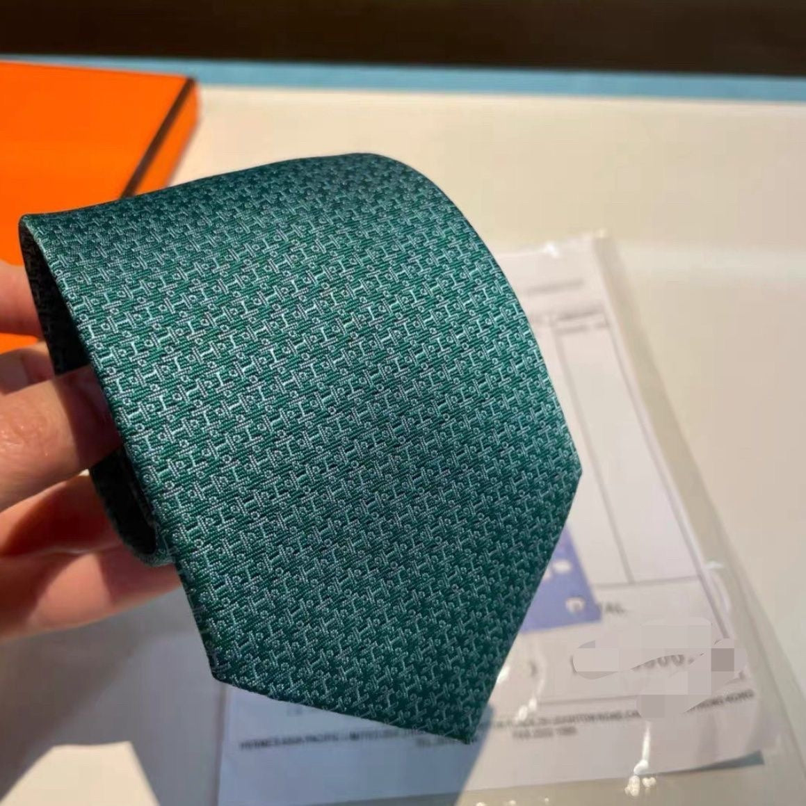 【#A592】Men's Silk Tie With All Over Mini Jacquard Pattern, Luxury Solid Dark Print Slim Necktie For Business Suit